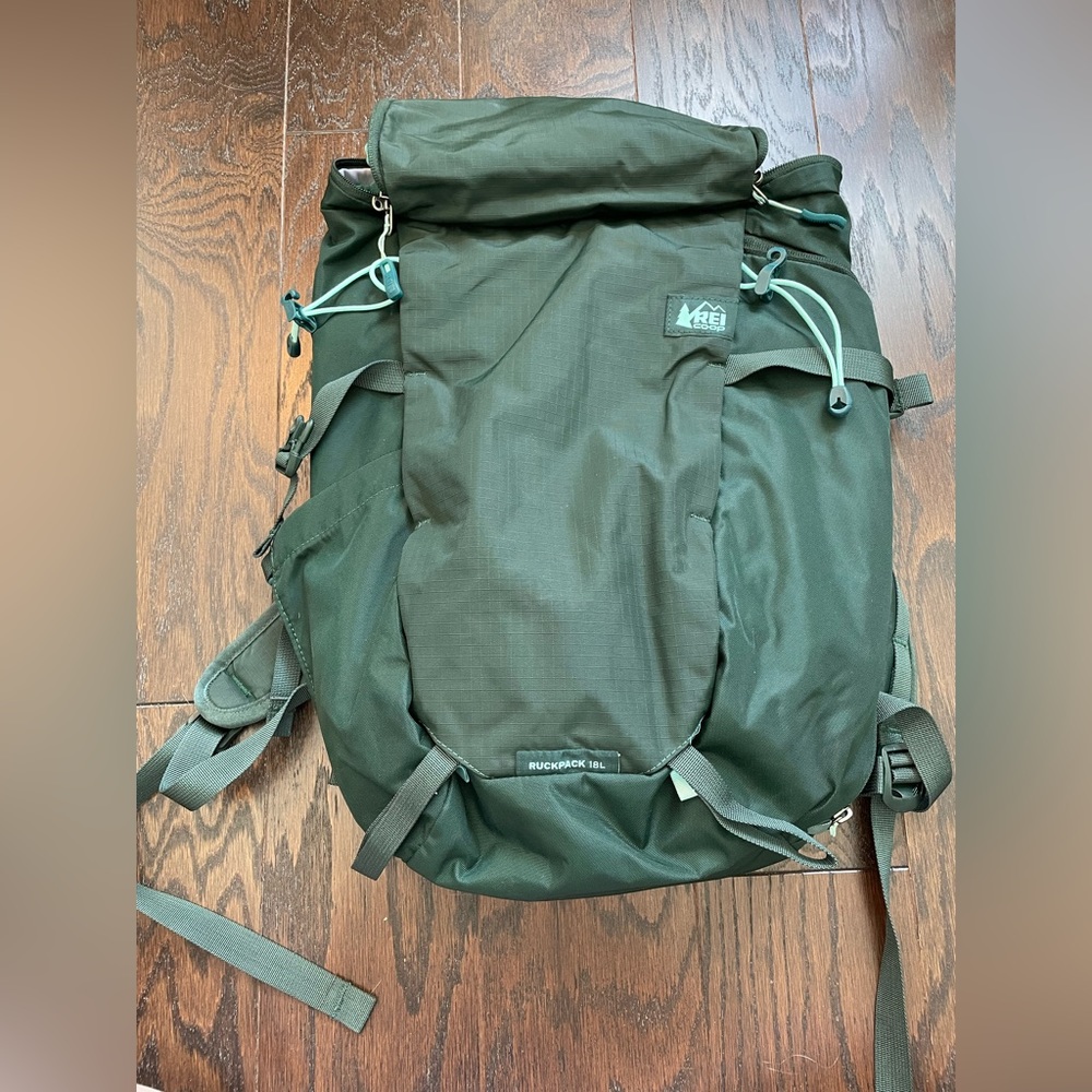 REI 18L Ruckpack - hiking backpack